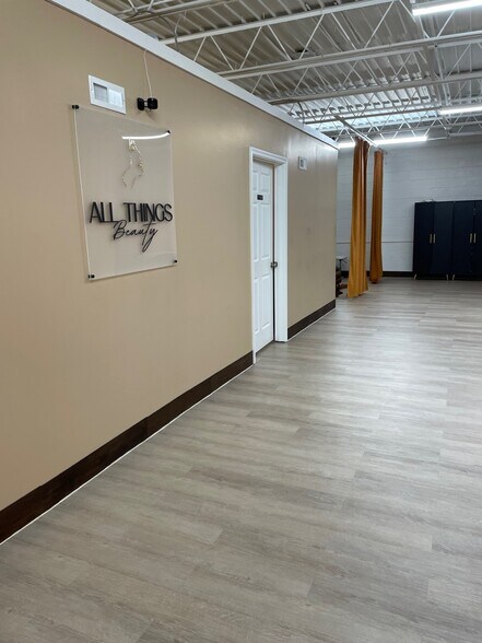 More Photos Of 247 Jersey Ave, Virginia Beach Office For Lease