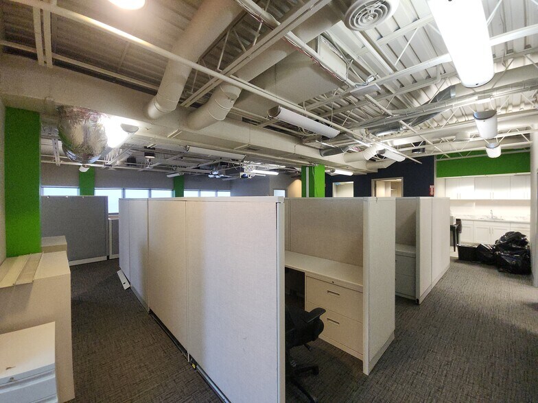 More Photos Of 333 1st St N, Jacksonville Beach Office For Lease