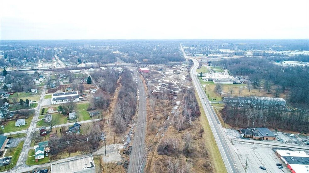 More Photos Of 1015 30th St, Ashtabula Distribution For Sale