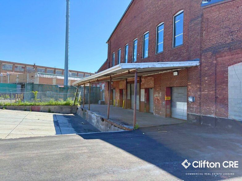 More Photos Of 5 Slater Dr, Elizabeth Warehouse For Lease