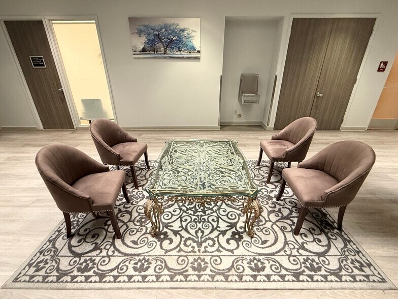 More Photos Of 1510 J St, Sacramento Office For Lease