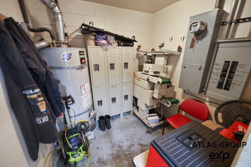 More Photos Of 534 Stanford, Los Angeles Warehouse For Sale