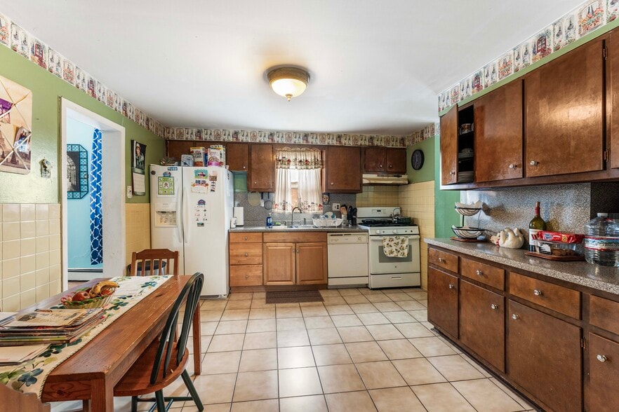 More Photos Of 386 E Westfield Rd, Roselle Park Restaurant For Sale