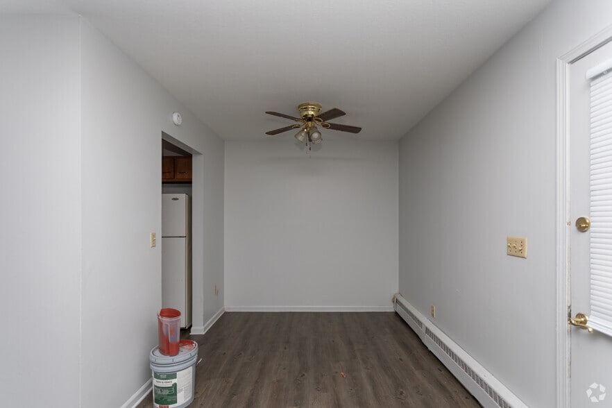 More Photos Of 1908 Camp St, Sandusky Apartments For Sale