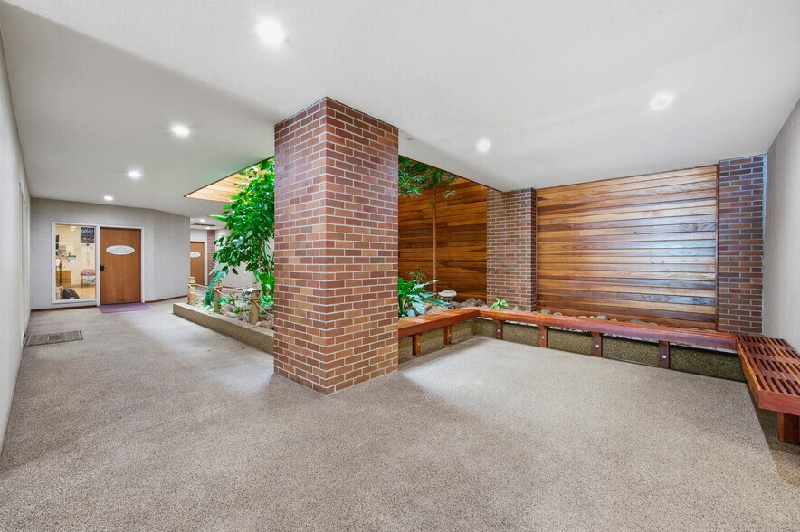 More Photos Of 1061 E Main St, Grass Valley Medical For Sale