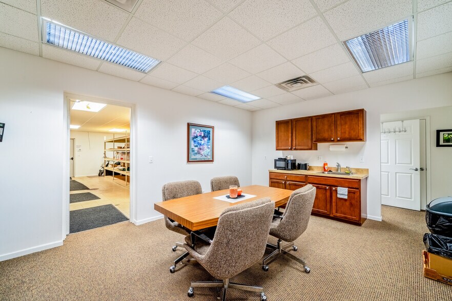 More Photos Of 4615-4621 S Wayne Rd, Wayne Storefront For Sale