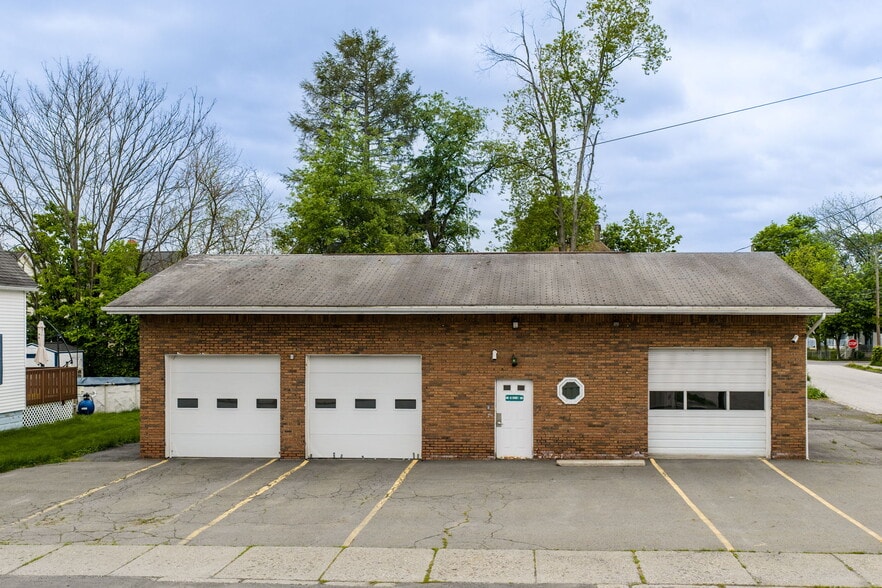 Primary Photo Of 29 Church St, Port Jervis Flex For Sale