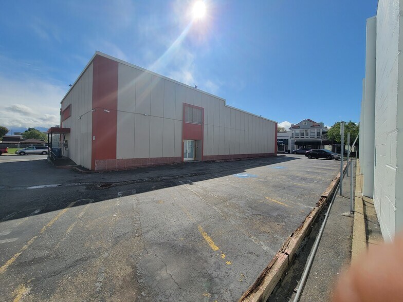 More Photos Of 315 G St, Antioch Freestanding For Lease