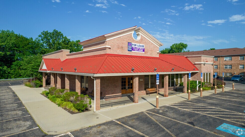 More Photos Of 2199 Riverside Dr, Columbus Restaurant For Lease