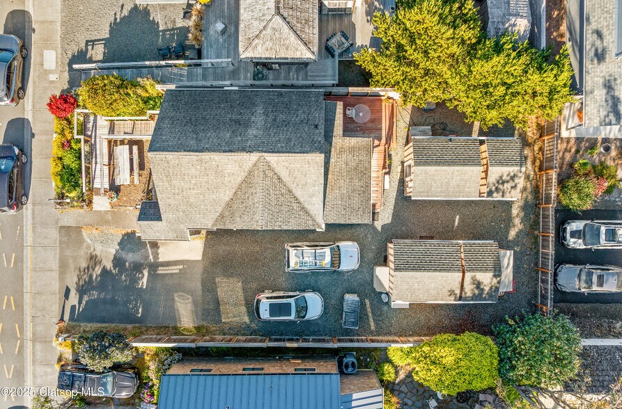 More Photos Of 186 Laneda Ave, Manzanita Storefront Retail Office For Sale