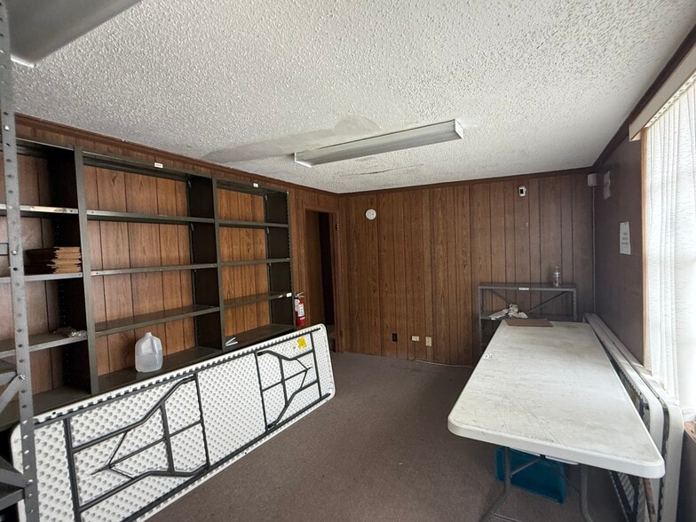 More Photos Of 1450 Rogero Rd, Jacksonville Office For Sale