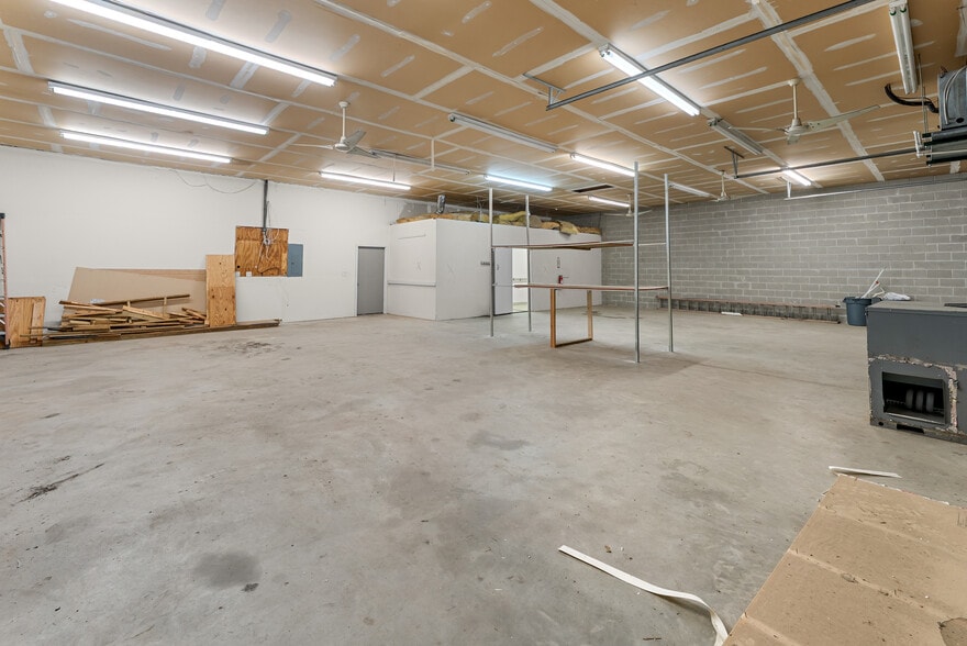 More Photos Of 1306 Heidt Ave, Savannah Office For Sale