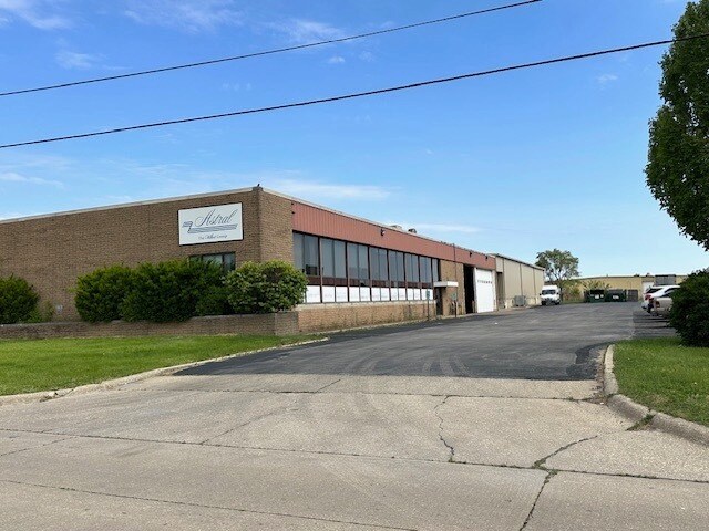 More Photos Of 2315 W Altorfer Dr, Peoria Warehouse For Sale