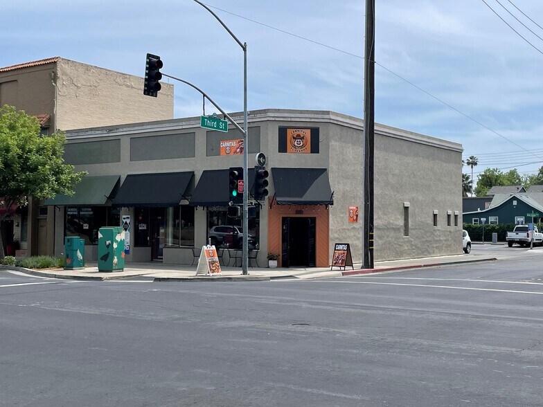 More Photos Of 800-806 Main St, Woodland Storefront For Sale