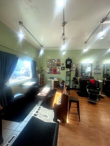 More Photos Of 1828-1832 E 35th St, Minneapolis Storefront For Lease