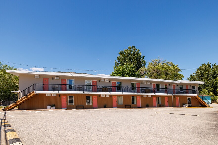 More Photos Of 4201 Skaha Lake Rd, Penticton Hotel For Sale