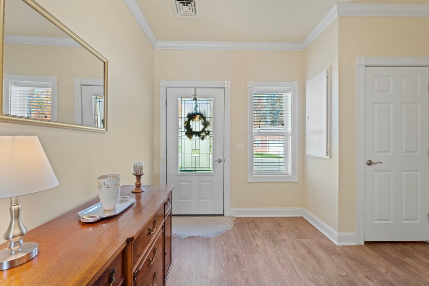 More Photos Of 501 E Franklin St, Endicott Apartments For Sale