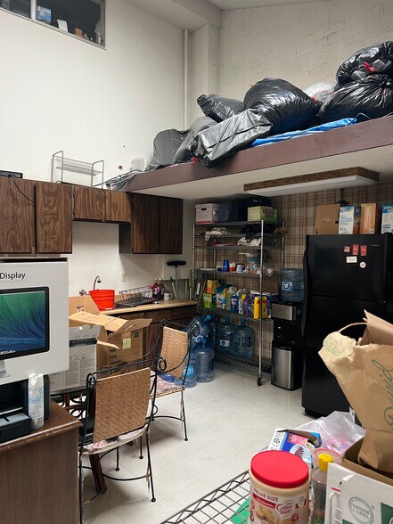 More Photos Of 1609 Border Ave, Torrance Warehouse For Sale