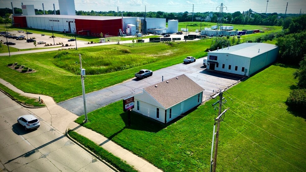 More Photos Of 2801 N Jasper St, Decatur Industrial For Sale