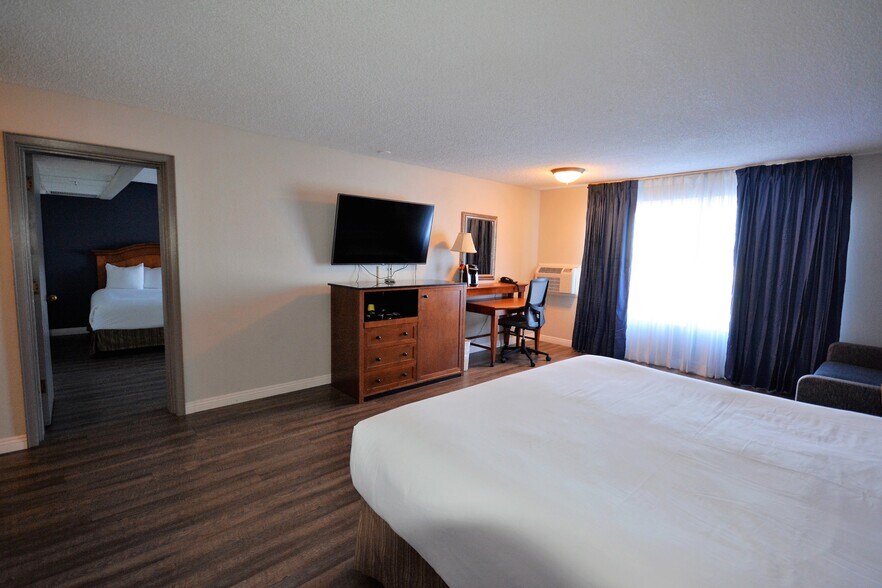 More Photos Of 1929 4th St, Eureka Hotel For Sale