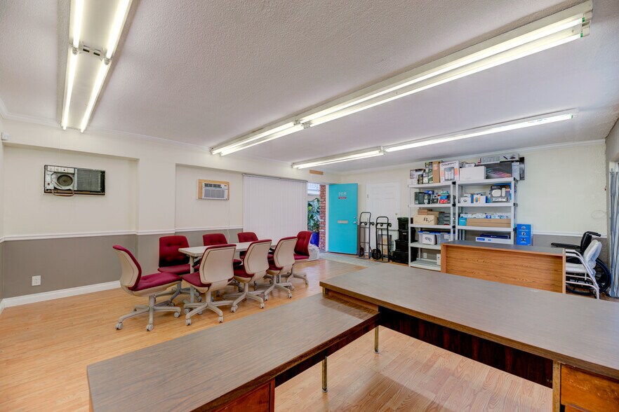 More Photos Of 24248 Crenshaw Blvd, Torrance Office For Sale