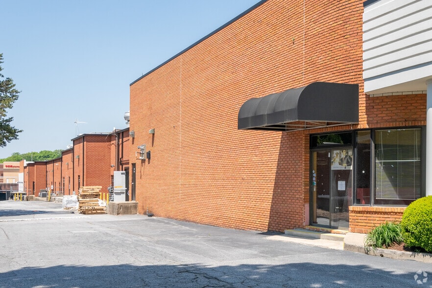 More Photos Of 1401 Johnson Ferry Rd, Marietta Unknown For Lease