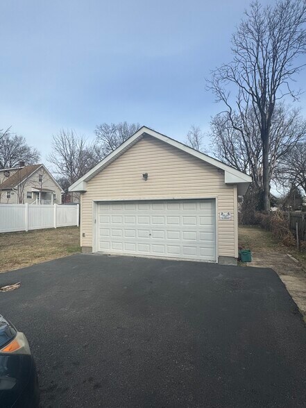 More Photos Of 307 Rock Ave, Piscataway Multifamily For Sale