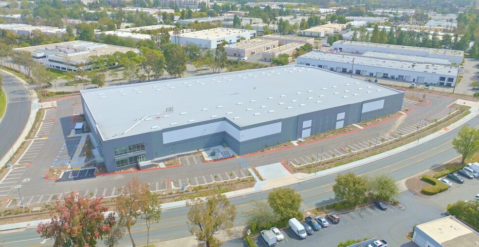 More Photos Of 1300 Lawrence, Thousand Oaks Manufacturing For Sale