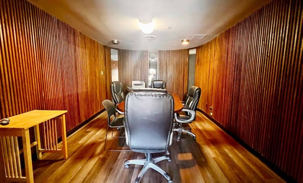 More Photos Of 5400 Phoenix Ave NE, Albuquerque Office For Lease