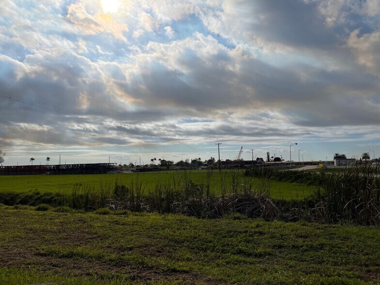 More Photos Of 500 Orange Avenue Cir, Belle Glade Land For Lease