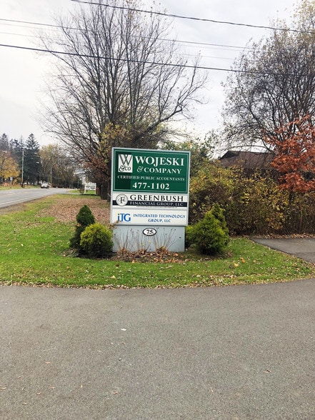 More Photos Of 75 Troy Rd, East Greenbush Office For Sale