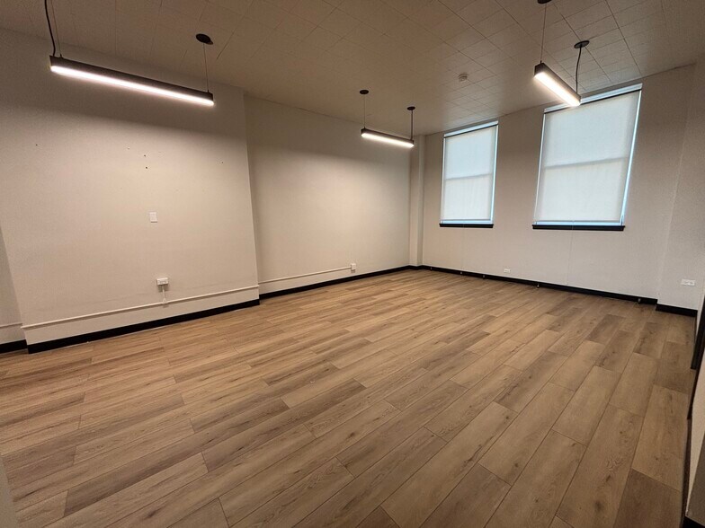 More Photos Of 2940 16th St, San Francisco Loft Creative Space For Lease