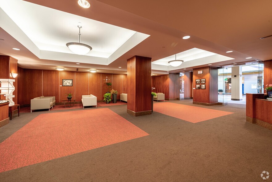 More Photos Of 445 Minnesota St, Saint Paul Unknown For Lease