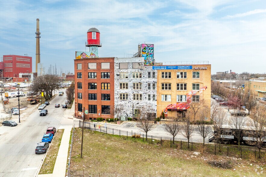 More Photos Of 2150 S Canalport Ave, Chicago Loft Creative Space For Lease