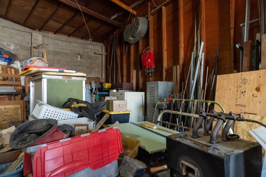 More Photos Of 2579 Atwater Blvd, Atwater Freestanding For Sale