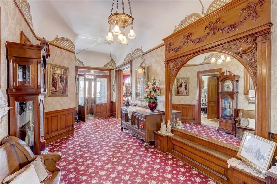 More Photos Of 3209 W Wells St, Milwaukee Hospitality For Sale