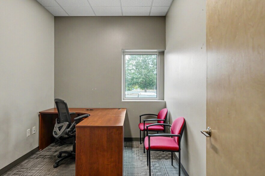 More Photos Of 2729 Pacific Blvd SW, Albany Warehouse For Lease