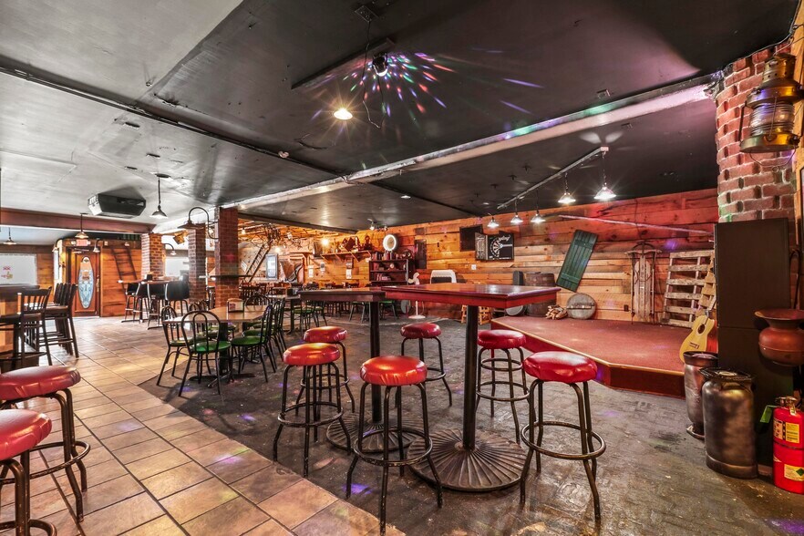 More Photos Of 3827 PA-115, Blakeslee Restaurant For Sale