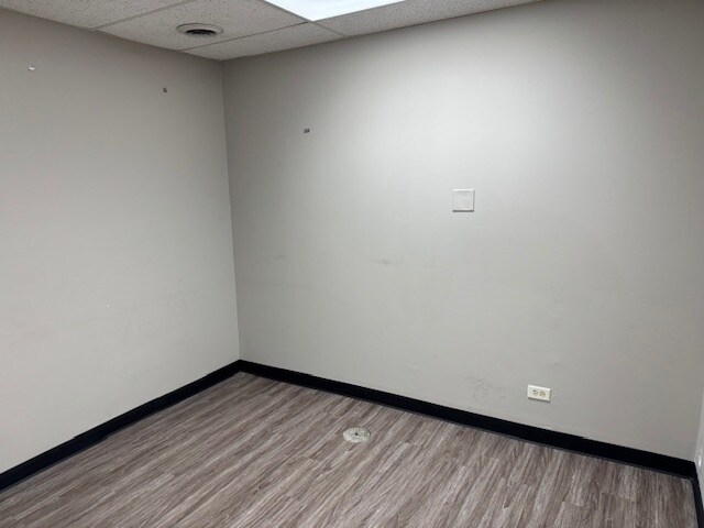 More Photos Of 4260 Westbrook Dr, Aurora Loft Creative Space For Lease