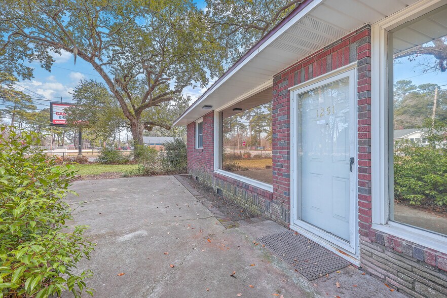 More Photos Of 1251 Remount Rd, North Charleston Medical For Lease