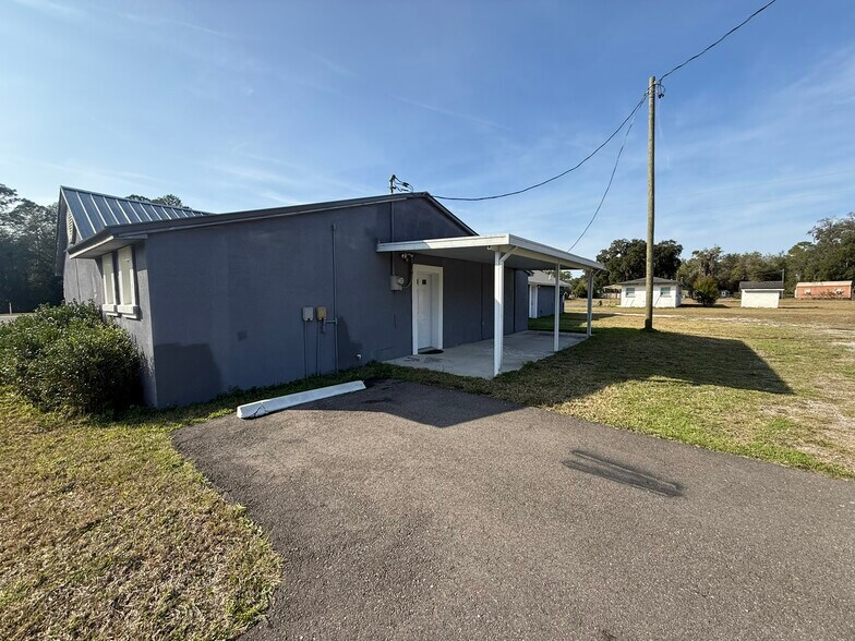 More Photos Of 1116 Us-17, Palatka Medical For Lease