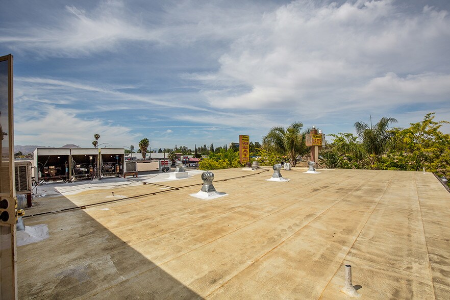 More Photos Of 651 N Waterman Ave, San Bernardino Storefront Retail Office For Lease