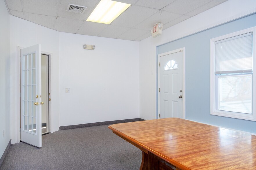 More Photos Of 50 East St, Franklin Loft Creative Space For Sale