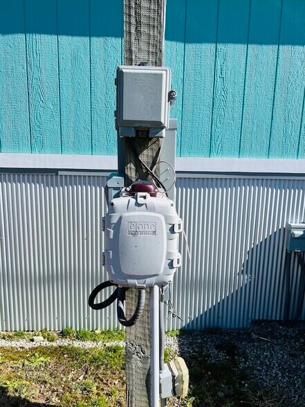 More Photos Of 128 Airport Rd, Jamestown General Retail For Sale