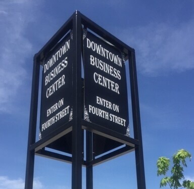 More Photos Of 414 4th St, Woodland Showroom For Lease