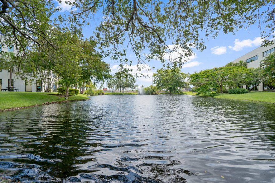More Photos Of 4620 N State Road 7, Lauderdale Lakes Office For Lease