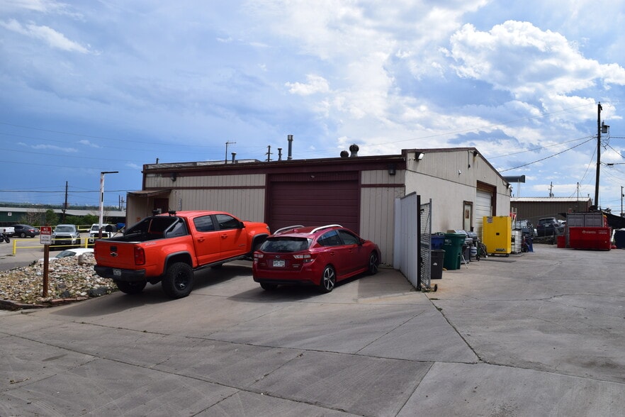 More Photos Of 2401 S Raritan St, Englewood Warehouse For Sale