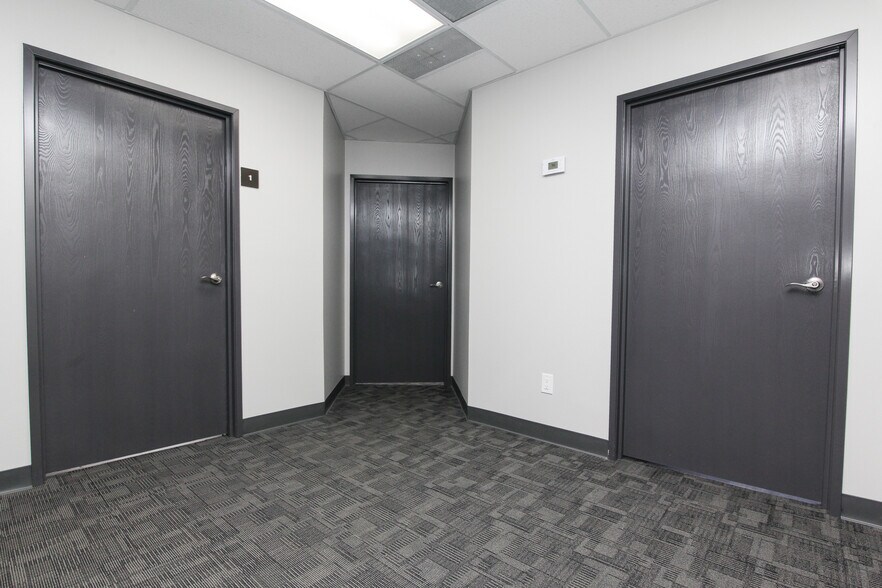 More Photos Of 38300 Van Dyke Ave, Sterling Heights Medical For Lease