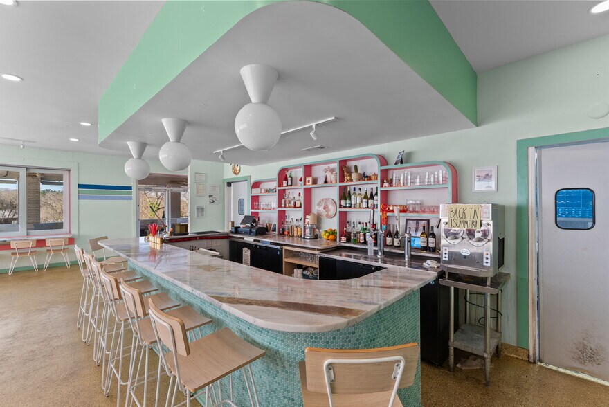 More Photos Of 64 N Main St, Watkinsville Restaurant For Sale