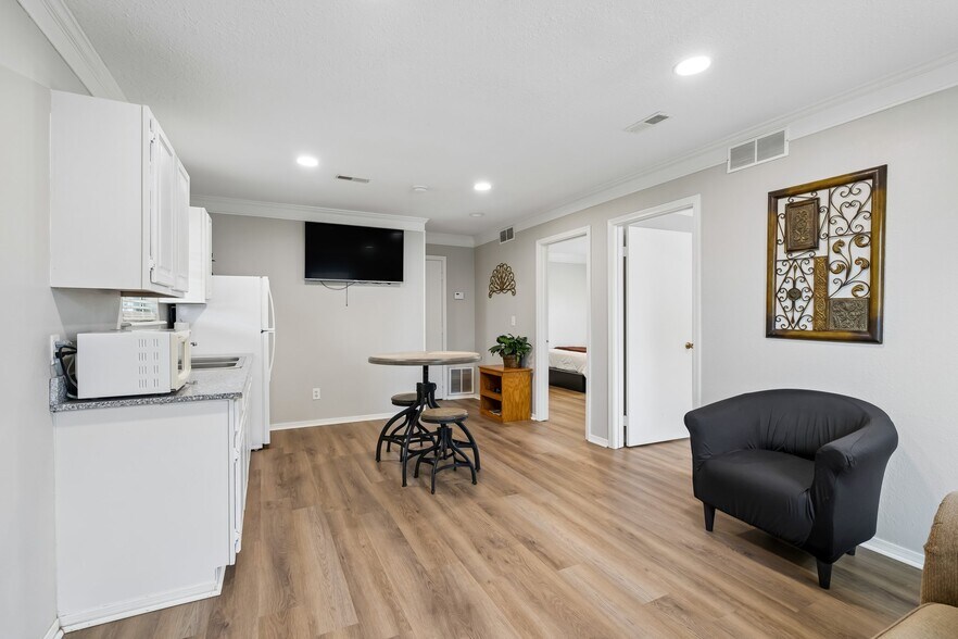 More Photos Of 8848 Soldier Creek Rd, Kingston Hotel For Sale